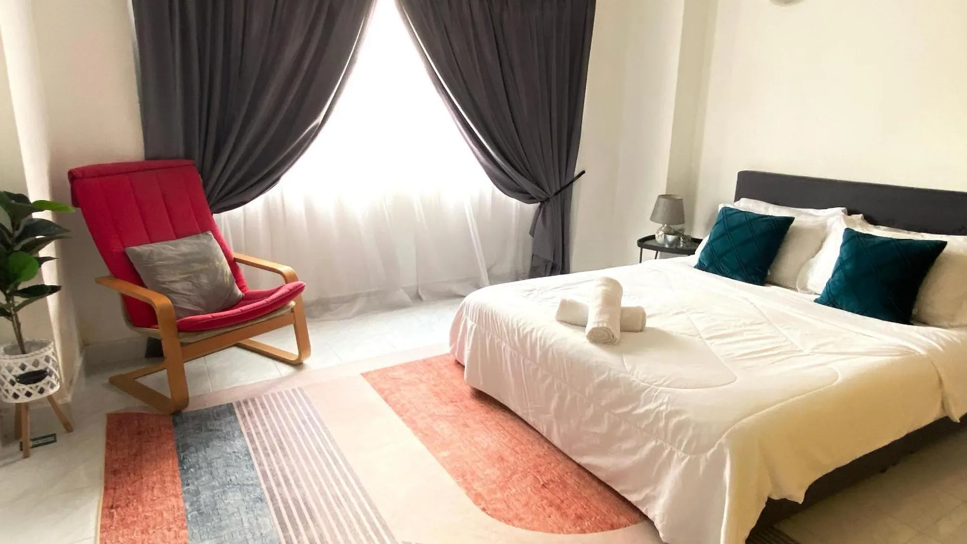 The Nest - Cozy 3-Bedroom Condo, Shah Alam 0*,  Malaysia